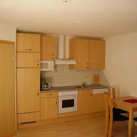 Apartment, Melanie Niederthai